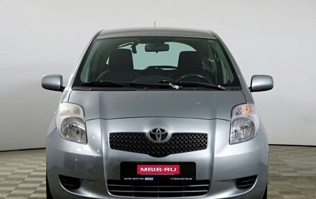 Toyota Yaris III рестайлинг, 2007 год, 525 000 рублей, 2 фотография