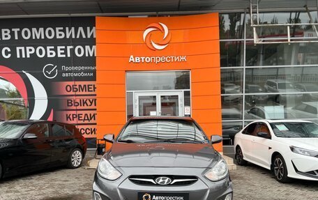 Hyundai Solaris II рестайлинг, 2013 год, 880 000 рублей, 2 фотография