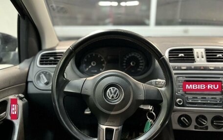 Volkswagen Polo VI (EU Market), 2013 год, 850 000 рублей, 11 фотография