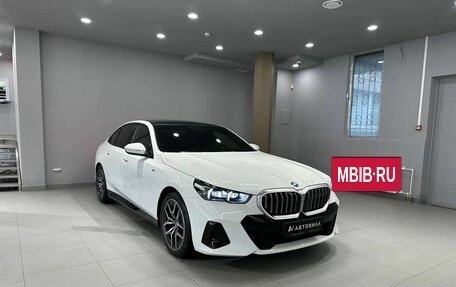 BMW 5 серия, 2023 год, 11 300 000 рублей, 3 фотография