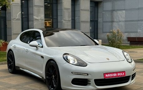 Porsche Panamera II рестайлинг, 2013 год, 2 980 000 рублей, 1 фотография