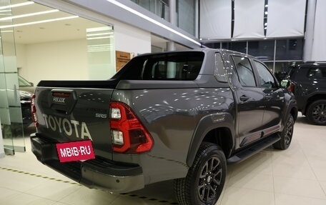 Toyota Hilux VIII, 2024 год, 7 500 000 рублей, 4 фотография