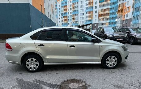 Volkswagen Polo VI (EU Market), 2010 год, 615 000 рублей, 3 фотография