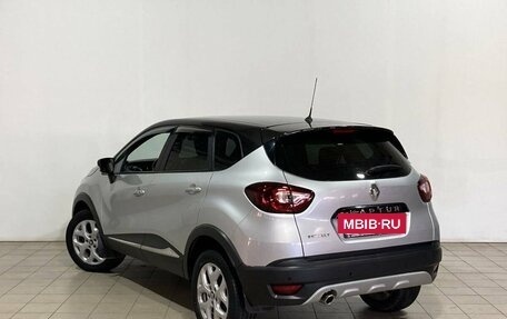 Renault Kaptur I рестайлинг, 2017 год, 1 400 000 рублей, 3 фотография