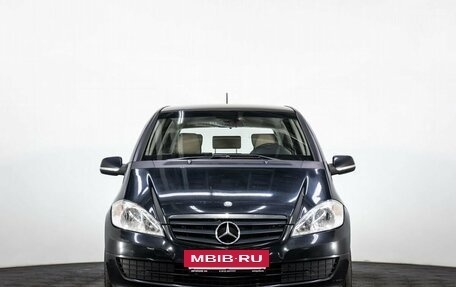 Mercedes-Benz A-Класс, 2011 год, 725 000 рублей, 2 фотография