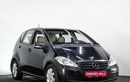 Mercedes-Benz A-Класс, 2011 год, 725 000 рублей, 3 фотография