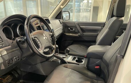 Mitsubishi Pajero IV, 2021 год, 3 990 000 рублей, 11 фотография