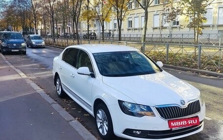 Skoda Superb III рестайлинг, 2014 год, 2 050 000 рублей, 2 фотография