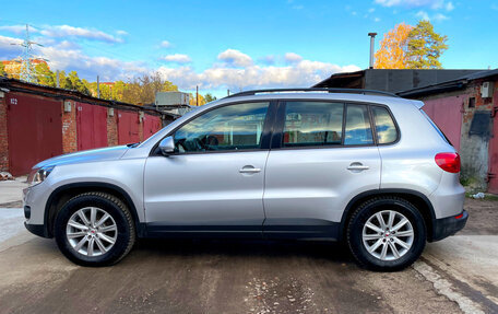 Volkswagen Tiguan I, 2011 год, 1 300 000 рублей, 2 фотография