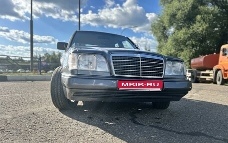 Mercedes-Benz E-Класс, 1995 год, 1 000 000 рублей, 6 фотография