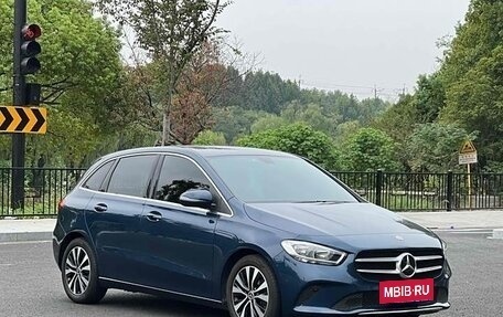 Mercedes-Benz B-Класс, 2021 год, 2 195 000 рублей, 3 фотография