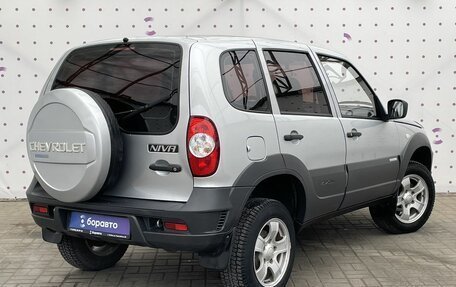 Chevrolet Niva I рестайлинг, 2011 год, 630 000 рублей, 4 фотография