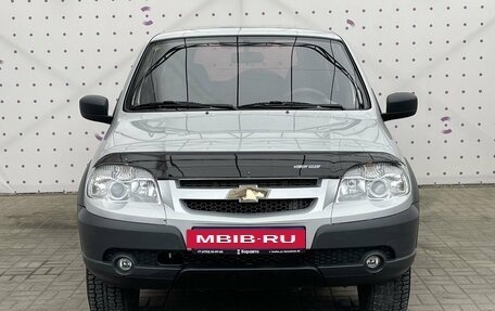 Chevrolet Niva I рестайлинг, 2011 год, 630 000 рублей, 3 фотография