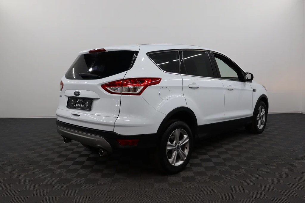 Ford Kuga II, 2016 год, 1 490 000 рублей, 3 фотография