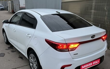 KIA Rio IV, 2018 год, 1 099 000 рублей, 5 фотография