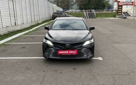 Toyota Camry, 2019 год, 3 400 000 рублей, 5 фотография