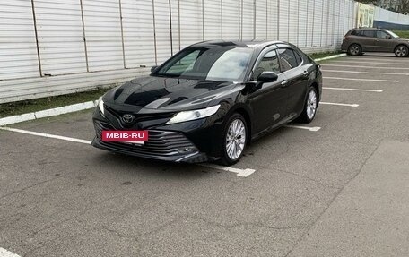 Toyota Camry, 2019 год, 3 400 000 рублей, 2 фотография