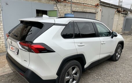 Toyota RAV4, 2020 год, 4 000 000 рублей, 5 фотография