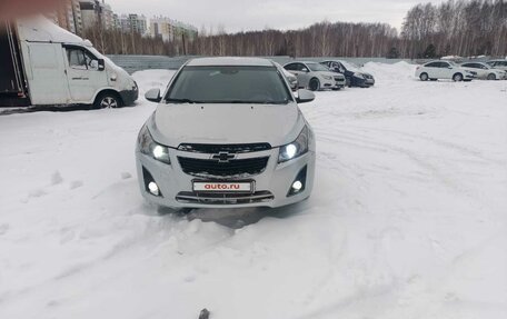 Chevrolet Cruze II, 2011 год, 600 000 рублей, 4 фотография