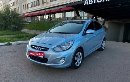 Hyundai Solaris II рестайлинг, 2012 год, 850 000 рублей, 2 фотография