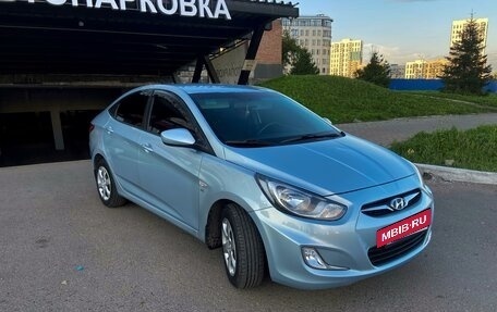 Hyundai Solaris II рестайлинг, 2012 год, 850 000 рублей, 4 фотография