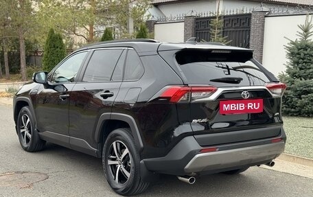 Toyota RAV4, 2021 год, 3 500 000 рублей, 3 фотография