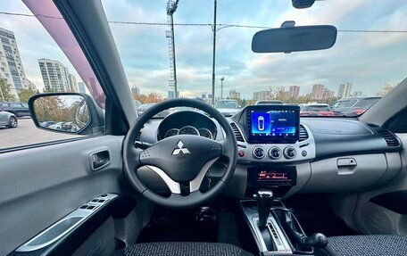 Mitsubishi L200 IV рестайлинг, 2011 год, 1 595 000 рублей, 14 фотография