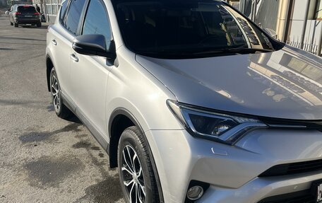 Toyota RAV4, 2018 год, 2 850 000 рублей, 1 фотография