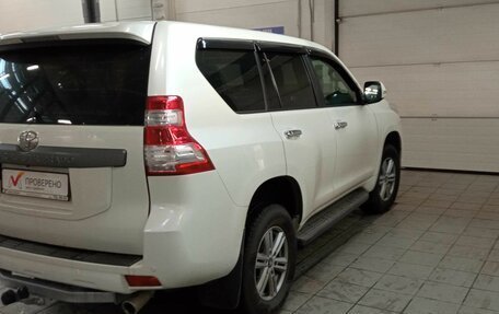 Toyota Land Cruiser Prado 150 рестайлинг 2, 2016 год, 3 570 000 рублей, 3 фотография