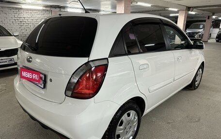 KIA Rio II, 2011 год, 725 000 рублей, 6 фотография