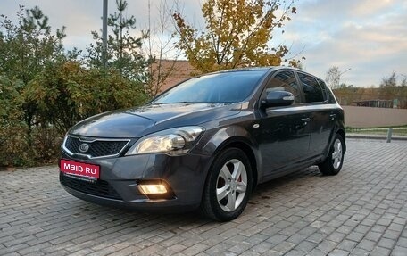 KIA cee'd I рестайлинг, 2012 год, 859 000 рублей, 1 фотография