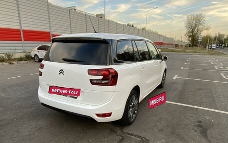 Citroen C4 Picasso II рестайлинг, 2018 год, 1 000 000 рублей, 4 фотография