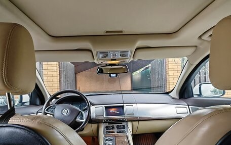 Jaguar XF I рестайлинг, 2012 год, 2 100 000 рублей, 11 фотография