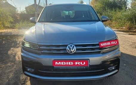 Volkswagen Tiguan II, 2019 год, 3 650 000 рублей, 4 фотография