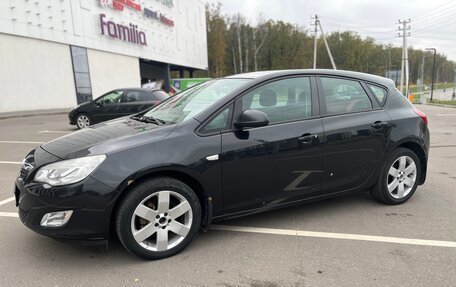 Opel Astra J, 2011 год, 650 000 рублей, 24 фотография