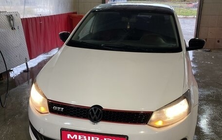 Volkswagen Polo VI (EU Market), 2012 год, 850 000 рублей, 1 фотография