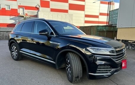 Volkswagen Touareg III, 2021 год, 6 350 000 рублей, 3 фотография