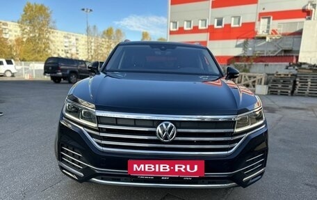 Volkswagen Touareg III, 2021 год, 6 350 000 рублей, 2 фотография