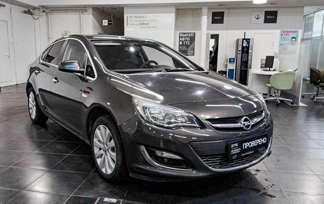 Opel Astra J, 2013 год, 840 000 рублей, 3 фотография