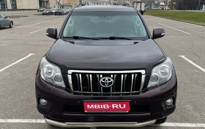 Toyota Land Cruiser Prado 150 рестайлинг 2, 2013 год, 3 190 000 рублей, 1 фотография