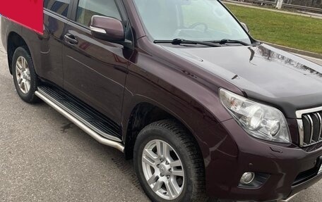 Toyota Land Cruiser Prado 150 рестайлинг 2, 2013 год, 3 190 000 рублей, 7 фотография