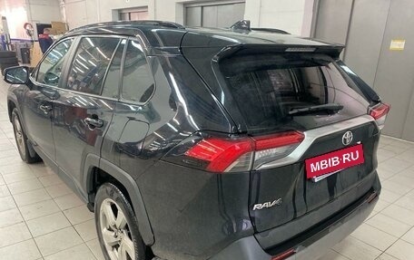 Toyota RAV4, 2019 год, 2 847 000 рублей, 4 фотография