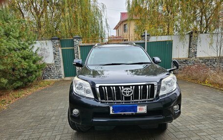 Toyota Land Cruiser Prado 150 рестайлинг 2, 2012 год, 3 200 000 рублей, 5 фотография