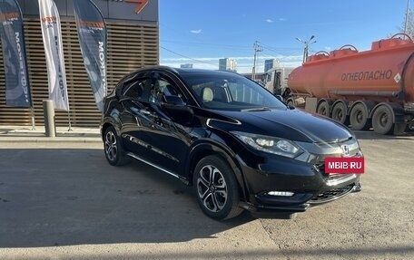 Honda Vezel, 2017 год, 1 899 000 рублей, 2 фотография