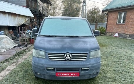 Volkswagen Caravelle T5, 2008 год, 1 090 000 рублей, 1 фотография