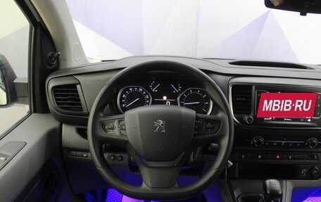 Peugeot Traveller I, 2018 год, 2 795 000 рублей, 21 фотография