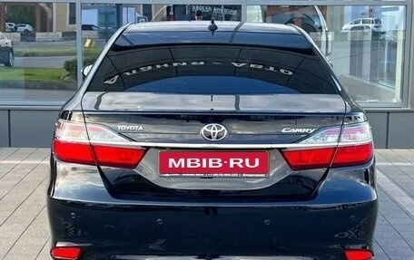 Toyota Camry, 2017 год, 2 399 000 рублей, 6 фотография