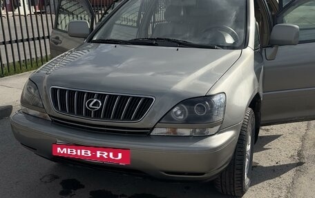 Lexus RX IV рестайлинг, 1999 год, 1 160 000 рублей, 23 фотография