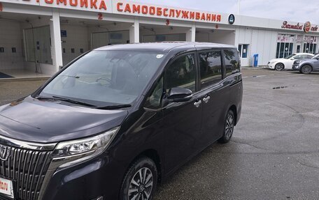 Toyota Esquire I, 2019 год, 3 150 000 рублей, 6 фотография