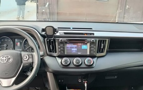 Toyota RAV4, 2018 год, 3 200 000 рублей, 3 фотография